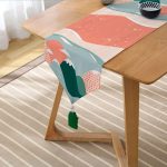 - UcgenRunner-7031-Gorsel2 - Realhomes Realhomes Renkli Dağ Motifli Dijital Baskılı Özel Tasarım Püsküllü Şönil Üçgen Runner Realhomes