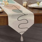 - UcgenRunner-7076-Gorsel1 - Realhomes Realhomes Renkli Onedraw Çizimli Dijital Baskılı Özel Tasarım Püsküllü Şönil Üçgen Runner Realhomes