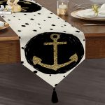 Realhomes Siyah Zemin Uzerinde Gold Çapa Desenli Dijital Baskılı Özel Tasarım Püsküllü Şönil Üçgen Runner Realhomes