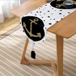 Realhomes Siyah Zemin Uzerinde Gold Çapa Desenli Dijital Baskılı Özel Tasarım Püsküllü Şönil Üçgen Runner Realhomes