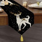 - UcgenRunner-7146-Gorsel1 - Realhomes  Realhomes Siyah Zeminnde Geyik Desenli  Dijital Baskılı Özel Tasarım Püsküllü Şönil Üçgen Runner Realhomes