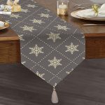 Realhomes Gri Zeminli Kar Tanesi Desenli Dijital Baskılı Özel Tasarım Püsküllü Şönil Üçgen Runner Realhomes