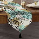 Realhomes Renkli Zemin Uzerinde Onedraw Çizimli Dijital Baskılı Özel Tasarım Püsküllü Şönil Üçgen Runner Realhomes