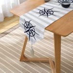 Realhomes Gri Beyaz Zeminde Pusula Desenli Dijital Baskılı Özel Tasarım Püsküllü Şönil Üçgen Runner Realhomes