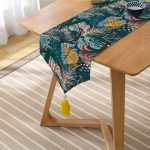 Realhomes Siyah Zeminde Renkli Yaprak Desenli Dijital Baskılı Özel Tasarım Püsküllü Şönil Üçgen Runner Realhomes