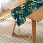 - UcgenRunner-7306-Gorsel2 - Realhomes Realhomes Renkli Zemin Üzerinde Yaprak Motifli Dijital Baskılı Özel Tasarım Püsküllü Şönil Üçgen Runner Realhomes