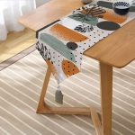 Realhomes Pastel Zeminli Yaprak Desenli Dijital Baskılı Özel Tasarım Püsküllü Şönil Üçgen Runner Realhomes