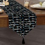 Realhomes Siyah Zemin Üzerinde Renkli Puantiyeli Dijital Baskılı Özel Tasarım Püsküllü Şönil Üçgen Runner Realhomes