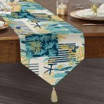 Realhomes Beyaz Zemin Üzerinde Renkli Deniz Motifli Dijital Baskılı Özel Tasarım Püsküllü Şönil Üçgen Runner Realhomes