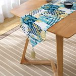 Realhomes Beyaz Zemin Üzerinde Renkli Deniz Motifli Dijital Baskılı Özel Tasarım Püsküllü Şönil Üçgen Runner Realhomes