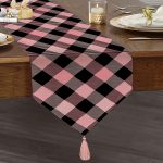 Realhomes Renkli Pastel Zemin Üzerinde Siyah Ekose Desenli Dijital Baskılı Özel Tasarım Püsküllü Şönil Üçgen Runner Realhomes