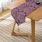 Realhomes Renkli Zemin Üzerinde Kartanesi Desenli Dijital Baskılı Özel Tasarım Püsküllü Şönil Üçgen Runner Realhomes