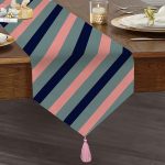 Realhomes Renkli Zemin Üzerinde Pastel Renkli Yatay Çizgili Dijital Baskılı Özel Tasarım Püsküllü Şönil Üçgen Runner Realhomes