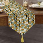 - UcgenRunner-8204-Gorsel1 - Realhomes Realhomes Beyaz Zemin Üzerinde Renkli Puantiyeli Dijital Baskılı Özel Tasarım Püsküllü Şönil Üçgen Runner Realhomes