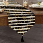 - UcgenRunner-8209-Gorsel1 - Realhomes Realhomes Beyaz Zeminli Siyah Dekoratif Çizgili Gold Desenli Kartanesi Özel Tasarım Püsküllü Şönil Üçgen Runner Realhomes