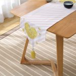 - UcgenRunner-8239-Gorsel2 - Realhomes Realhomes Beyaz Zeminli Pembe Yatay Çizgili Gold Detaylı Kalp Desenli Özel Tasarım Püsküllü Şönil Üçgen Runner Realhomes