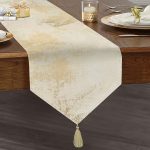 - UcgenRunner-8307-Gorsel1 - Realhomes  Realhomes Renkli Zemin Üzerinde Soyut Mermer Desenli Dijital Baskılı Özel Tasarım Püsküllü Şönil Üçgen Runner Realhomes