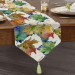 Realhomes Beyaz Zemin Üzerinde Sonbahar Yaprak Desenli Dijital Baskılı Özel Tasarım Püsküllü Şönil Üçgen Runner Realhomes