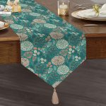 Realhomes Renkli Zemin Üzerinde Yaprak Desenli Dijital Baskılı Özel Tasarım Püsküllü Şönil Üçgen Runner Realhomes