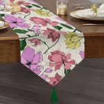 - UcgenRunner-8657-Gorsel1 - Realhomes  Realhomes Beyaz Zemin Üzerinde Rengarenk Çiçek Desenli Dijital Baskılı Özel Tasarım Püsküllü Şönil Üçgen Runner Realhomes