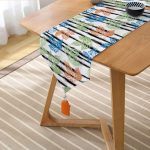 Realhomes Beyaz Zemin Üzerinde Renkli Yaprak Desenli Dijital Baskılı Özel Tasarım Püsküllü Şönil Üçgen Runner Realhomes