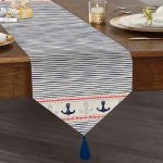 Realhomes Beyaz Zemin Üzerinde Renkli Çizgili Çapa Desenli Dijital Baskılı Özel Tasarım Püsküllü Şönil Üçgen Runner Realhomes