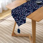 Realhomes Renkli Zemin Üzerinde Çapa Ve Halat Desenli Dijital Baskılı Özel Tasarım Püsküllü Şönil Üçgen Runner Realhomes