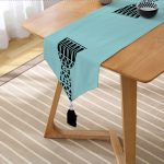 Realhomes Renkli Zemin Üzerinde Onedraw Çizimli Kupa Desenli Dijital Baskılı Özel Tasarım Püsküllü Şönil Üçgen Runner Realhomes