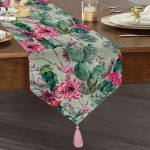 Realhomes Renkli Zemin Üzerinde Kaktüs Desenli Dijital Baskılı Özel Tasarım Püsküllü Şönil Üçgen Runner Realhomes