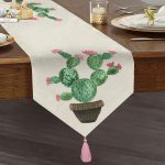 - UcgenRunner-8863-Gorsel1 - Realhomes  Realhomes Beyaz Zemin Üzerinde Kaktüs Desenli Dijital Baskılı Özel Tasarım Püsküllü Şönil Üçgen Runner Realhomes