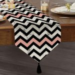 Realhomes Mermer Zeminli Renkli Geometrik Zigzag Desenli Dijital Baskılı Özel Tasarım Püsküllü Şönil Üçgen Runner Realhomes