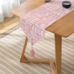 - UcgenRunner-9124-Gorsel2 - Realhomes  Realhomes Sevgililer Günü Özel Tasarım Dijital Baskılı Püsküllü Şönil Üçgen Runner Realhomes