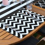 4+1 Siyah Beyaz Geometrik Çizimli Amerikan Servis & Runner Seti Realhomes