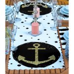 4+1 Beyaz Zemin Üzerinde Gold Detaylı Modern Amerikan Servis & Runner Seti Realhomes