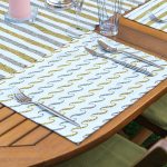 4+1 Beyaz Zeminli Gold Detaylı Geometrik Çizimli Amerikan Servis & Runner Seti Realhomes