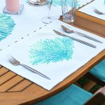 - ServisRunner-Set126-Gorsel3 - Realhomes  4+1 Beyaz Zemin Üzerinde Renkli Deniz Kabuğu Desenli Amerikan Servis & Runner Seti Realhomes