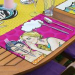 4+1 Pop-Art Fashion Girl Tasarımlı Amerikan Servis & Runner Seti Realhomes