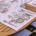 4+1 Pembe Zemin Kaktüs Tasarımlı Amerikan Servis & Runner Seti Realhomes