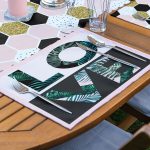 4+1 Pembe Renkli Geometrik Love Tasarımlı Amerikan Servis & Runner Seti Realhomes