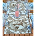 4+1 Beyaz Zemin Etnik Kara Kalem Çizimli Amerikan Servis & Runner Seti Realhomes