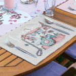 4+1 Renkli Zemin Retro Çevirmeli Telefon Tasarımlı Amerikan Servis & Runner Seti Realhomes