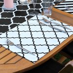 4+1 Siyah Beyaz Geometrik Motifli Amerikan Servis & Runner Seti Realhomes