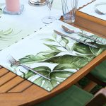4+1 Beyaz Zemin Yeşil Tropik Yaprak Motifli Amerikan Servis & Runner Seti Realhomes