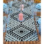 - ServisRunner-Set324-Gorsel2 - Realhomes  4+1 Siyah Beyaz Etnik Geometrik Çizimli Amerikan Servis & Runner Seti Realhomes