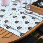 4+1 Siyah Beyaz Zemin Kaktüs Çizimli Amerikan Servis & Runner Seti Realhomes