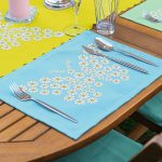 4+1 Renkli Zemin Papatya Kelebek Özel Tasarımlı Amerikan Servis & Runner Seti Realhomes