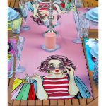 - ServisRunner-Set96-Gorsel2 - Realhomes  4+1 Pop-Art Fashion Girl Tasarımlı Amerikan Servis & Runner Seti Realhomes