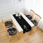 - RunnerYuvPofiSet205-Siyah-Zeminde-Siyahi-Kadin-Tasarimlari-4-Yuvarlak-Pofidik-Sandalye-Minderi-ve-1-Runner-Seti - Realhomes  Siyah Zeminde Siyahi Kadın Tasarımları 4 Yuvarlak Pofuduk Sandalye Minderi ve 1 Runner Seti Realhomes