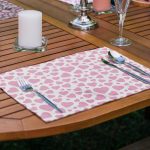 - Servis4lu-Set241-4lu-Siyah-Beyaz-Zemin-Kalp-Tasarimli-Amerikan-Servis-Seti-1 - Realhomes 4'lü Siyah & Beyaz Zemin Kalp Tasarımlı Amerikan Servis Seti Realhomes