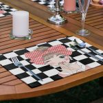 6'lı Kareli Dama Zeminli Öpücük Atan Kız Tasarımlı Amerikan Servis Seti Realhomes